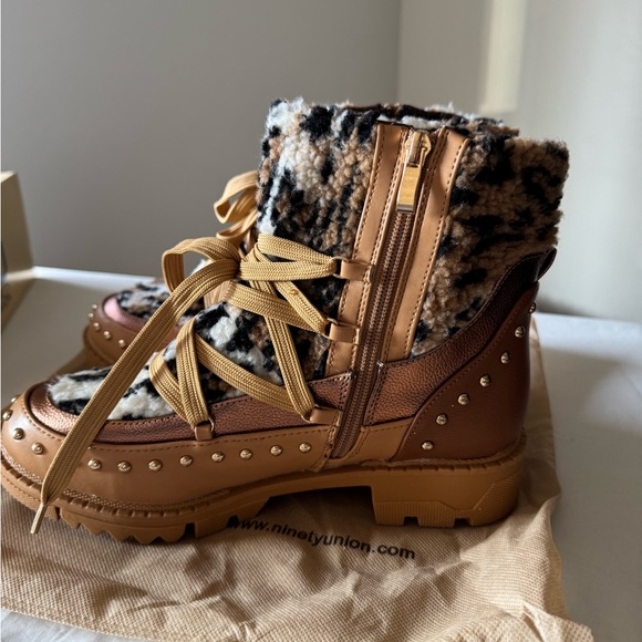 Women's Brown and Black Boots - Picture 11 of 14